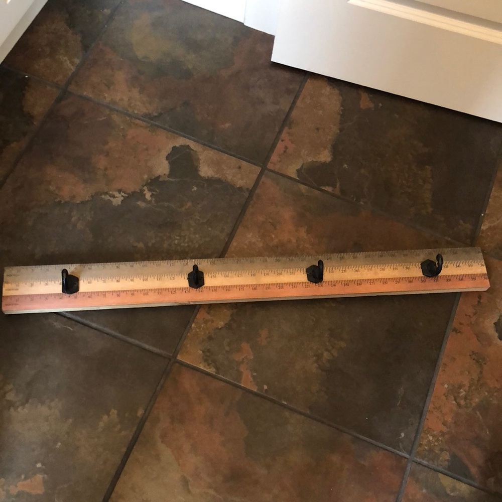 Beautiful hand crafted 4 hook wood wall mount
